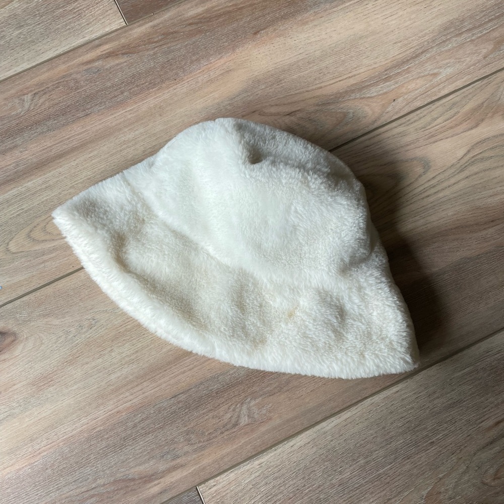Cream Faux Fur Bucket Hat ♡